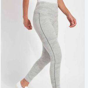 Lysse Cotton Jacquard Light Gray Camo High Rise Leggings Sz L